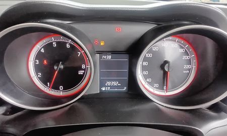 2024-Suzuki-Swift-12-GL_16