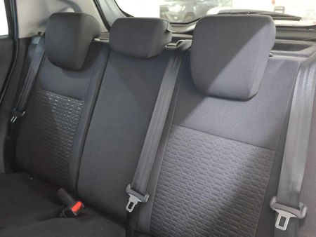 2025-Suzuki-Swift-12-GLX-Auto_13