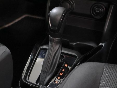 2025-Suzuki-Swift-12-GLX-Auto_14
