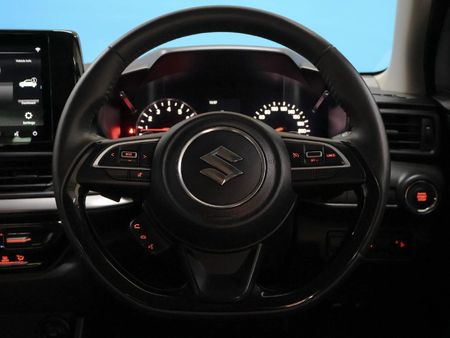 2025-Suzuki-Swift-12-GLX-Auto_17