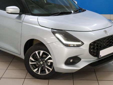 2025-Suzuki-Swift-12-GLX-Auto_1