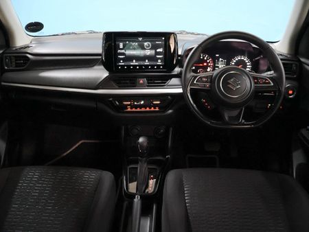 2025-Suzuki-Swift-12-GLX-Auto_19