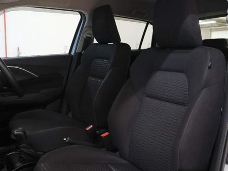 2025-Suzuki-Swift-12-GLX-Auto_21