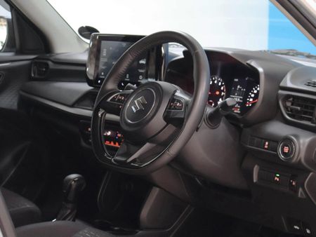 2025-Suzuki-Swift-12-GLX-Auto_25