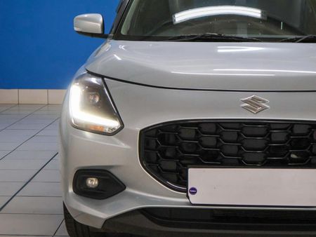 2025-Suzuki-Swift-12-GLX-Auto_6