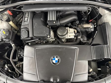2008-BMW-3-Series-320i-Dynamic_12
