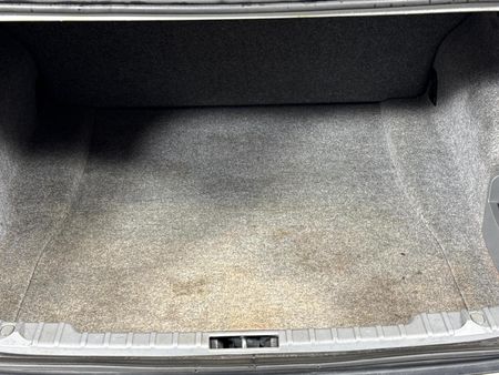 2008-BMW-3-Series-320i-Dynamic_13