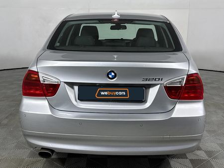 2008-BMW-3-Series-320i-Dynamic_17