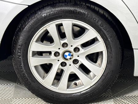 2008-BMW-3-Series-320i-Dynamic_7