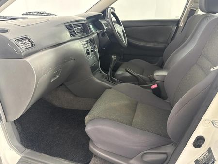 2007-Toyota-Corolla-140i_5