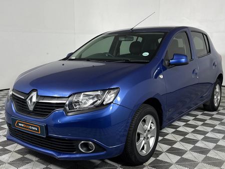 2015-Renault-Sandero-900T-Dynamique_0