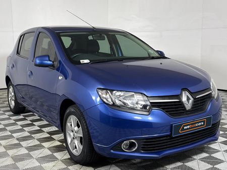 2015-Renault-Sandero-900T-Dynamique_13