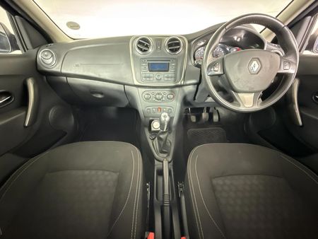 2015-Renault-Sandero-900T-Dynamique_1