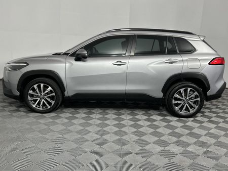 2022-Toyota-Corolla-Cross-18-XR_19
