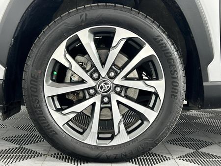 2022-Toyota-Corolla-Cross-18-XR_4