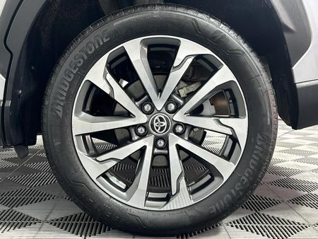 2022-Toyota-Corolla-Cross-18-XR_6