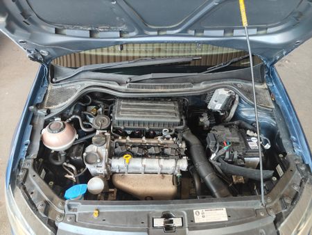 2020-Volkswagen-Polo-Vivo-14-Comfortline-5-dr_12