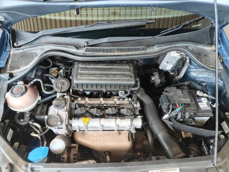 2020-Volkswagen-Polo-Vivo-14-Comfortline-5-dr_13