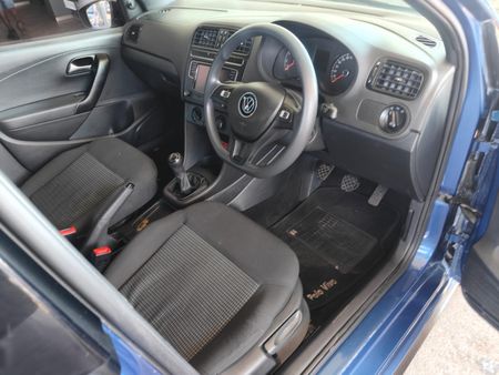 2020-Volkswagen-Polo-Vivo-14-Comfortline-5-dr_7