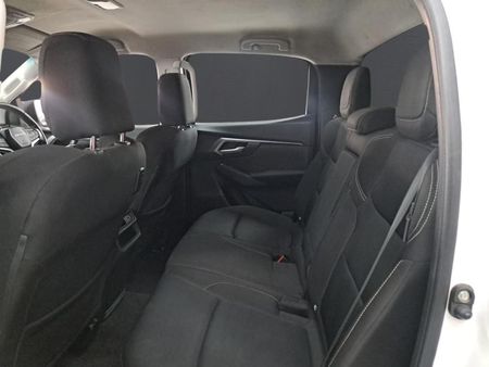 2022-Isuzu-D-Max-19-DDI-LS-4x4-Auto-Double-Cab_12