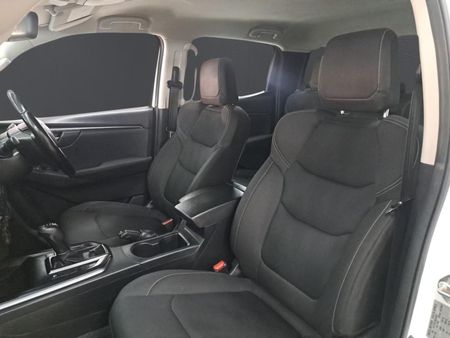 2022-Isuzu-D-Max-19-DDI-LS-4x4-Auto-Double-Cab_13