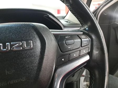 2022-Isuzu-D-Max-19-DDI-LS-4x4-Auto-Double-Cab_16
