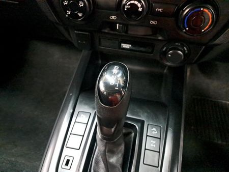 2022-Isuzu-D-Max-19-DDI-LS-4x4-Auto-Double-Cab_18