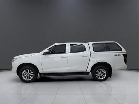 2022-Isuzu-D-Max-19-DDI-LS-4x4-Auto-Double-Cab_3