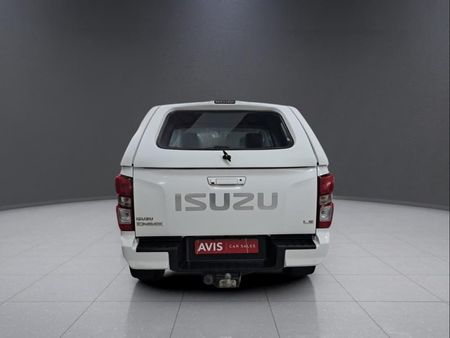 2022-Isuzu-D-Max-19-DDI-LS-4x4-Auto-Double-Cab_5