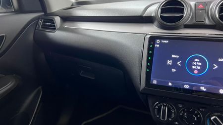 2023-Suzuki-Swift-12-GL-Auto_12