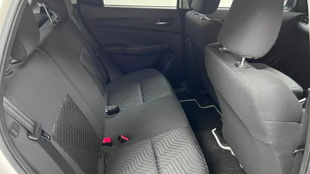 2023-Suzuki-Swift-12-GL-Auto_19