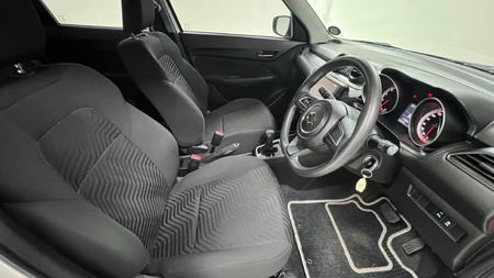 2023-Suzuki-Swift-12-GL-Auto_26
