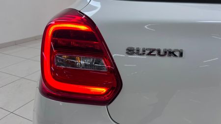 2023-Suzuki-Swift-12-GL-Auto_3