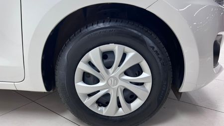 2023-Suzuki-Swift-12-GL-Auto_6