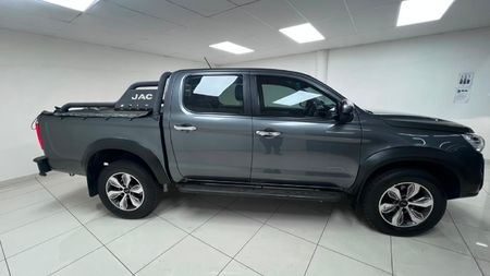 2022-JAC-T8-20-CDI-Lux-4x4-Double-Cab_1