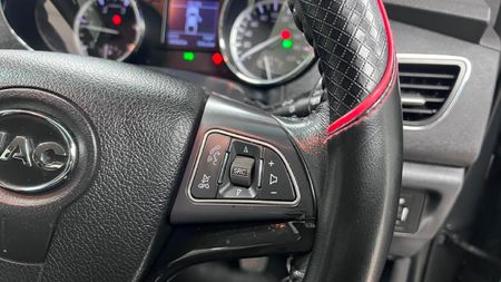 2022-JAC-T8-20-CDI-Lux-4x4-Double-Cab_19