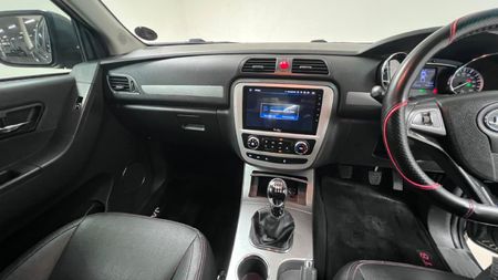 2022-JAC-T8-20-CDI-Lux-4x4-Double-Cab_27