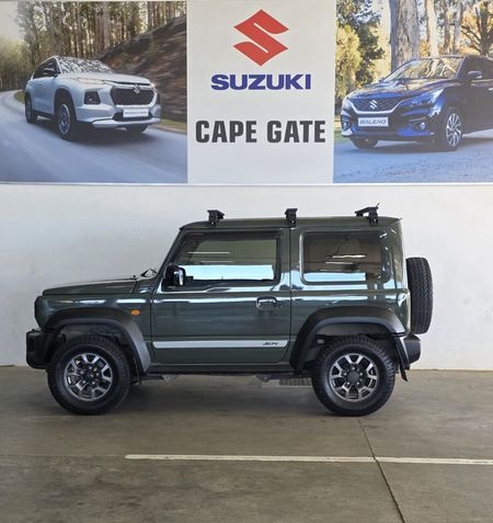 2022-Suzuki-Jimny-15-GLX_2