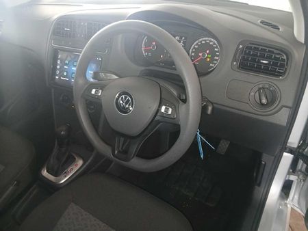 2026-Volkswagen-Polo-Vivo-16-Life_12