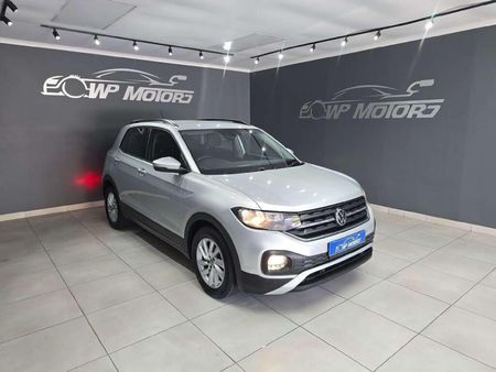 2022-Volkswagen-T-Cross-10-TSI-Comfortline_0