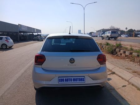 2022-Volkswagen-Polo-10-TSI_13