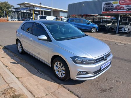 2022-Volkswagen-Polo-10-TSI_19