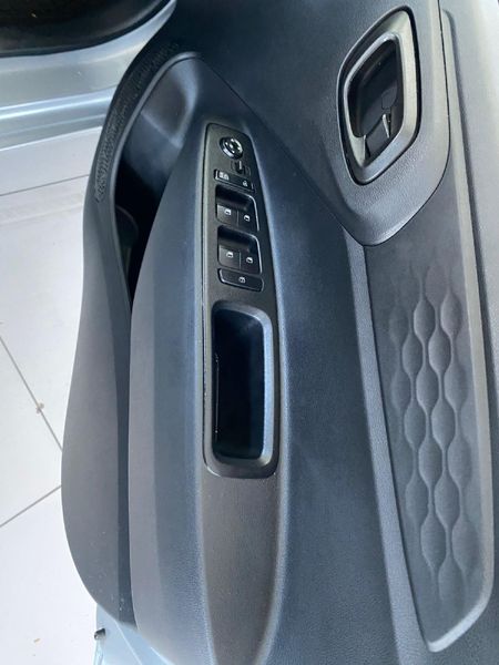 2023-Hyundai-Grand-i10-10-Motion_10