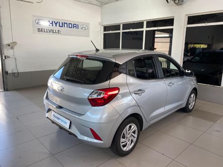 2023-Hyundai-Grand-i10-10-Motion_6