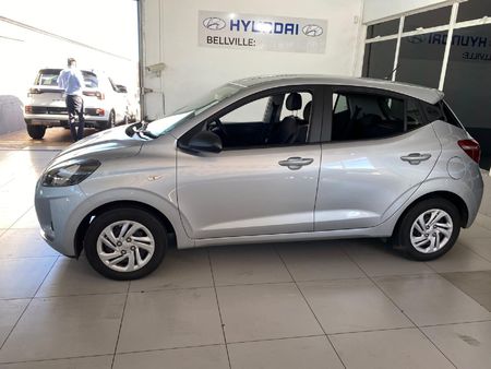 2023-Hyundai-Grand-i10-10-Motion_7