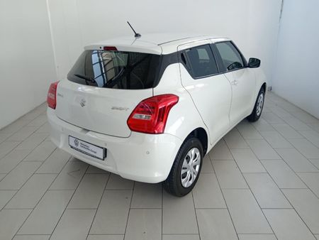 2022-Suzuki-Swift-12-GL-Auto_3