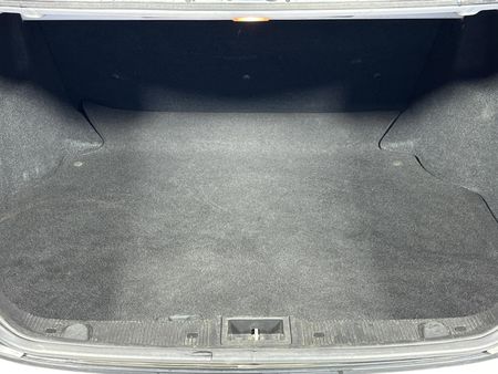 2007-Mercedes-Benz-C-Class-C-230-Elegance_13