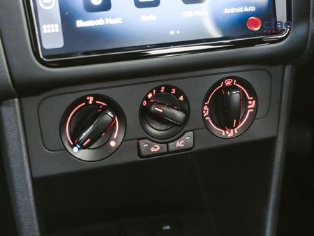 2026-Volkswagen-Polo-Vivo-14_19