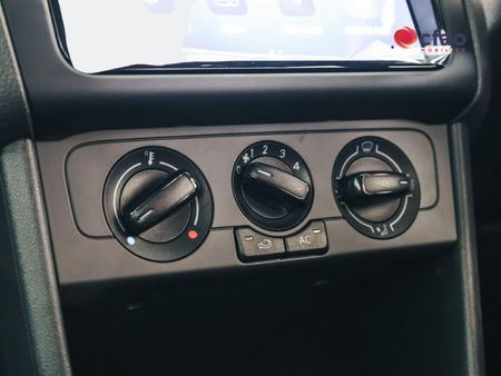 2026-Volkswagen-Polo-Vivo-14_19