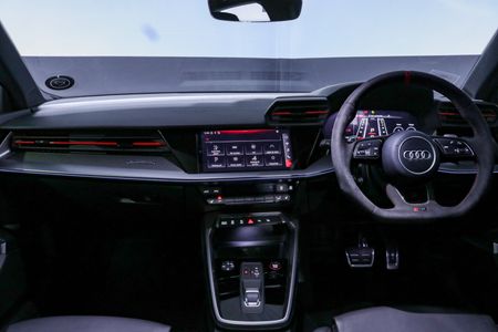 2024-Audi-RS3-Sportback-Quattro-Auto_10